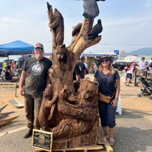 Bears in log sculpture